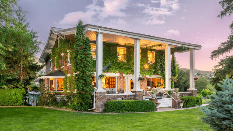 Warm Springs Inn: Luxury B&B Escape in North Central Washington